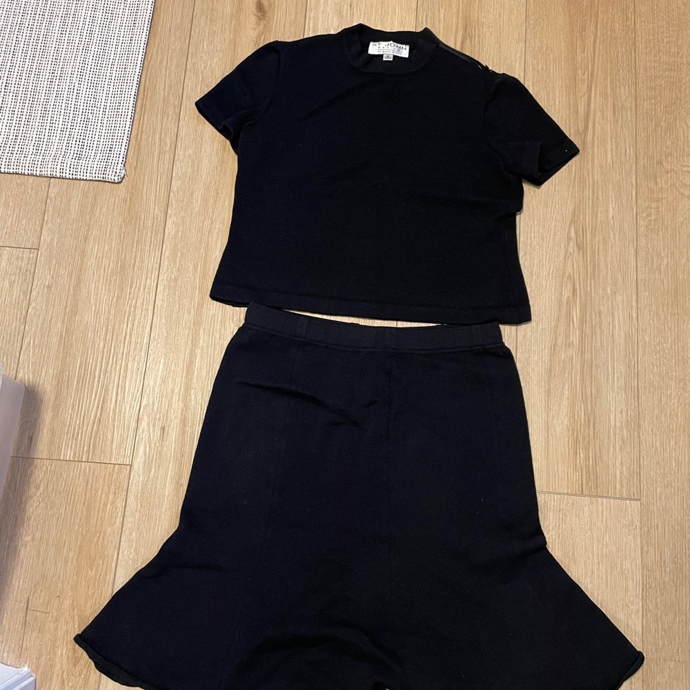 St John 2 black knit piece set